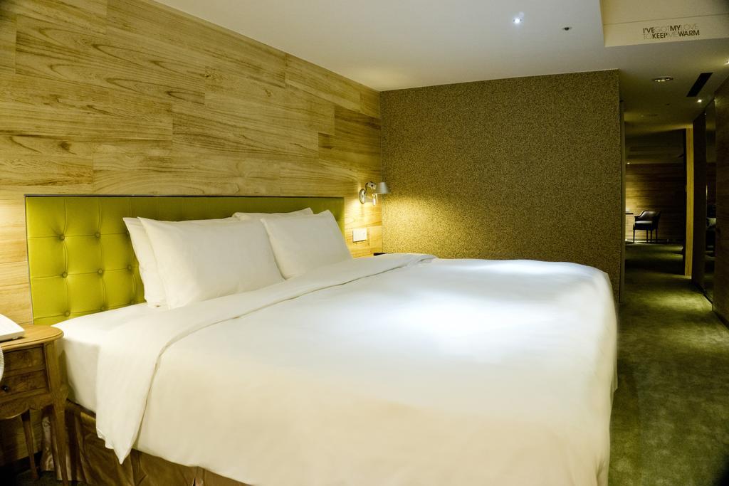 Inhouse Hotel Đài Trung Ngoại thất bức ảnh