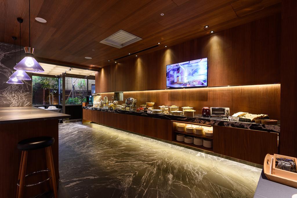 Inhouse Hotel Đài Trung Ngoại thất bức ảnh