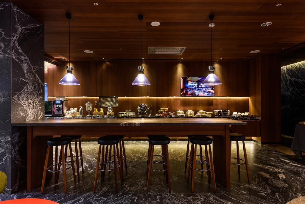 Inhouse Hotel Đài Trung Ngoại thất bức ảnh