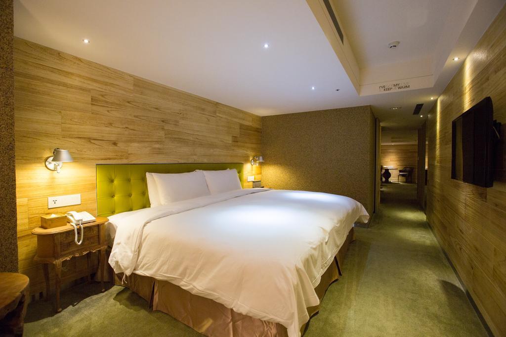 Inhouse Hotel Đài Trung Ngoại thất bức ảnh