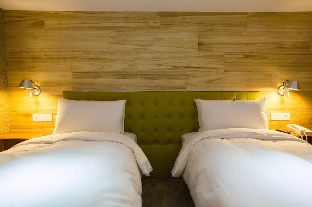 Inhouse Hotel Đài Trung Ngoại thất bức ảnh