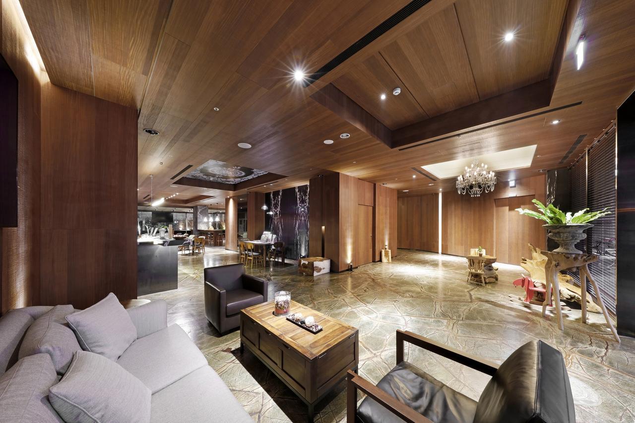 Inhouse Hotel Đài Trung Ngoại thất bức ảnh